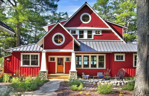 Как и чем покрасить деревянный дом внутри?