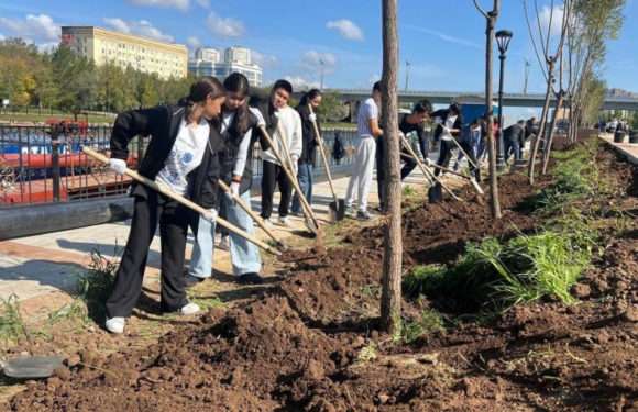 Масштабный общегородской субботник стартовал в Астане